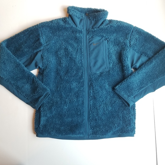 nike fuzzy jacket